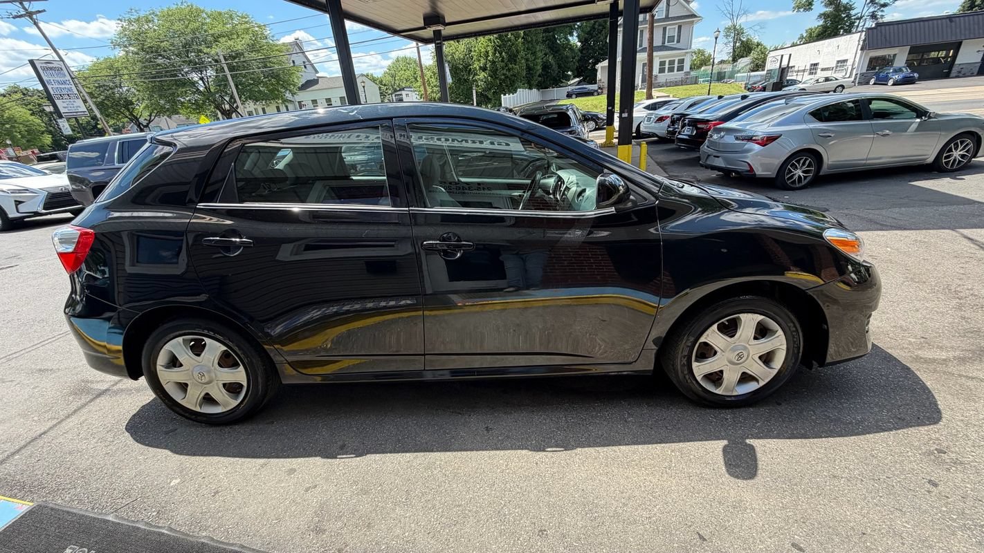 Used 2009 Toyota Matrix FWD image 6