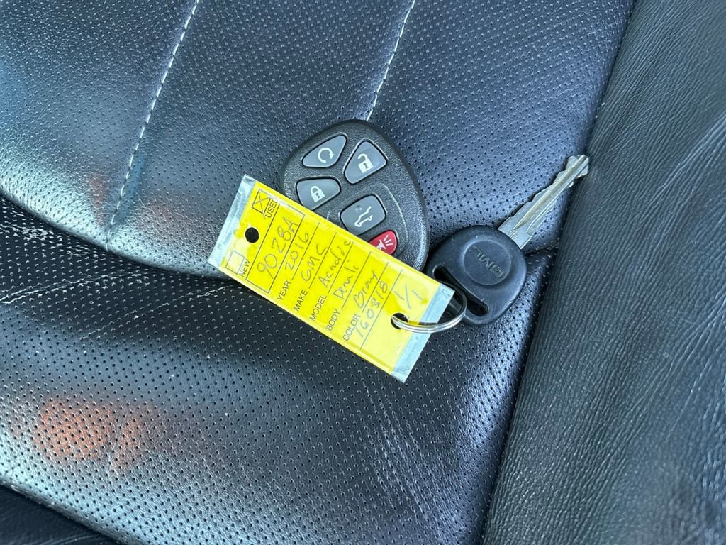 Used 2016 GMC Acadia Denali image 36