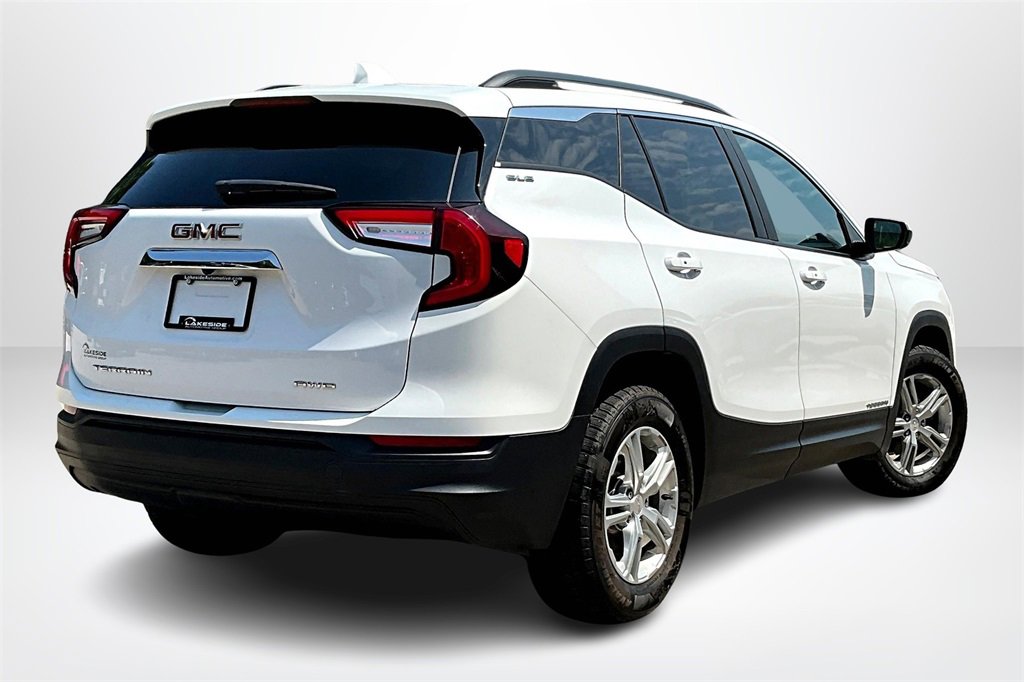 Used 2023 GMC Terrain SLE image 5