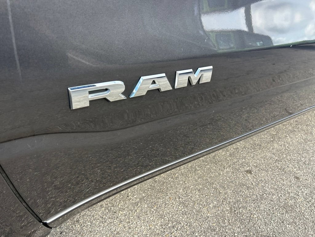 Used 2024 RAM 1500 Laramie RWD image 19