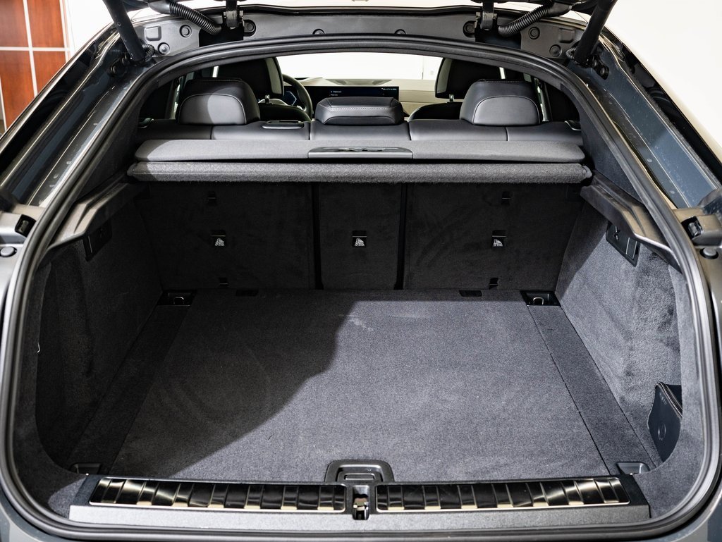 New 2026 BMW X6 xDrive40i image 17