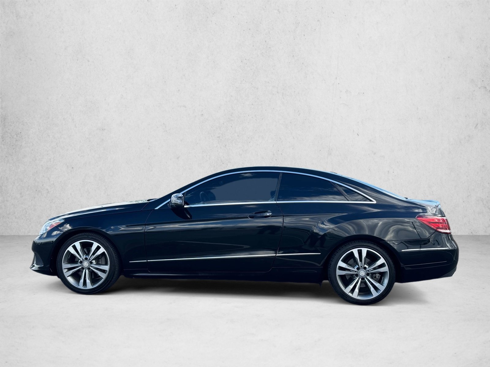 Used 2015 Mercedes-Benz E 400 Coupe image 8