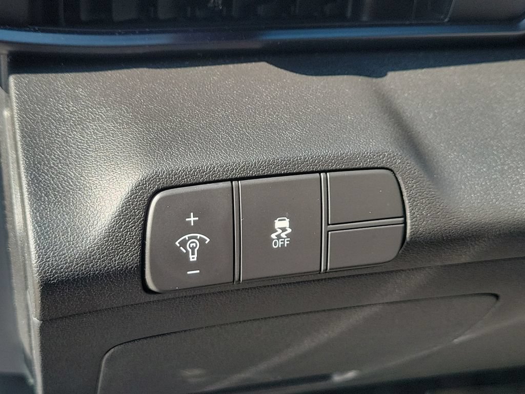 New 2026 Hyundai Elantra Sport FWD image 21