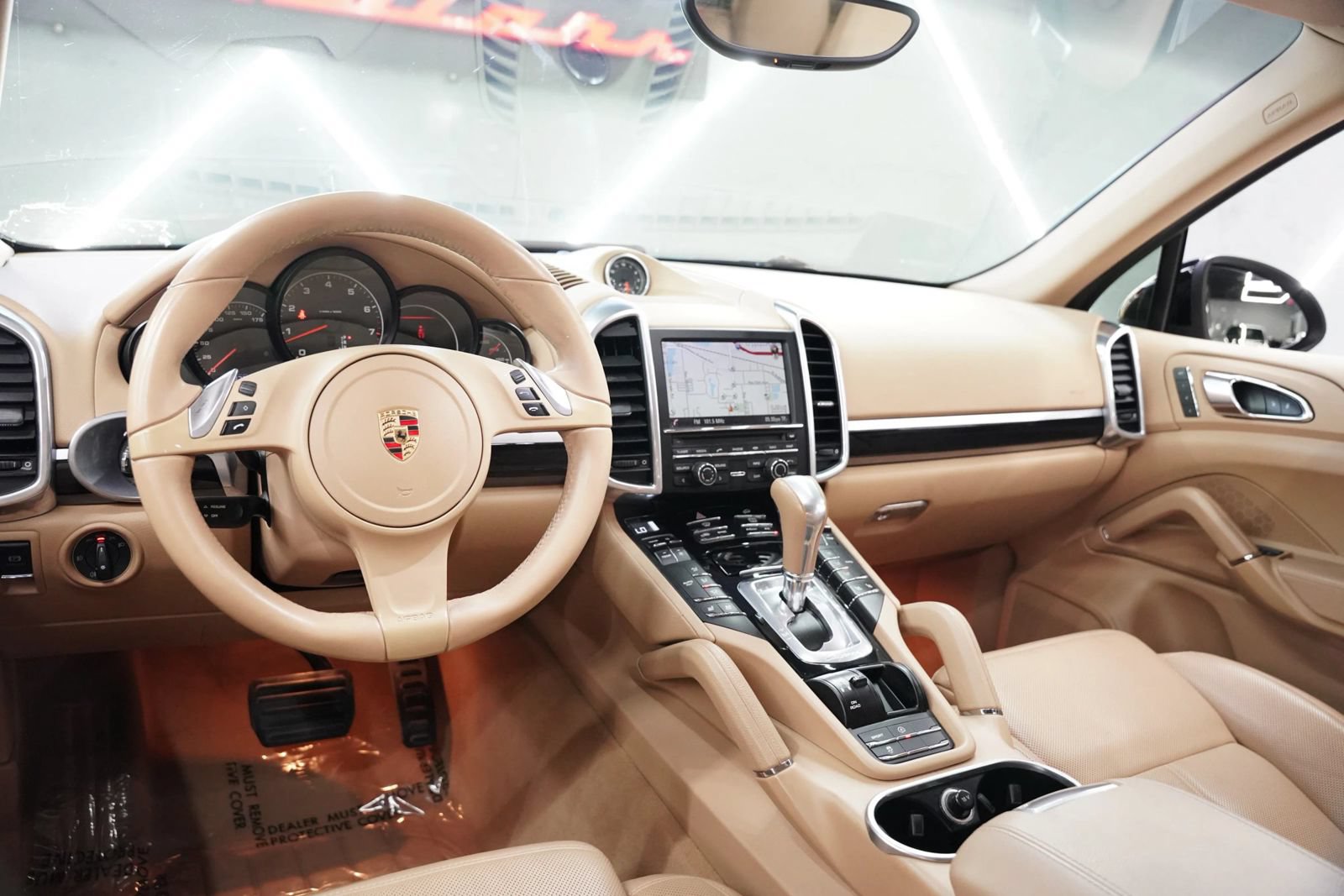 Used 2014 Porsche Cayenne AWD/4WD image 25