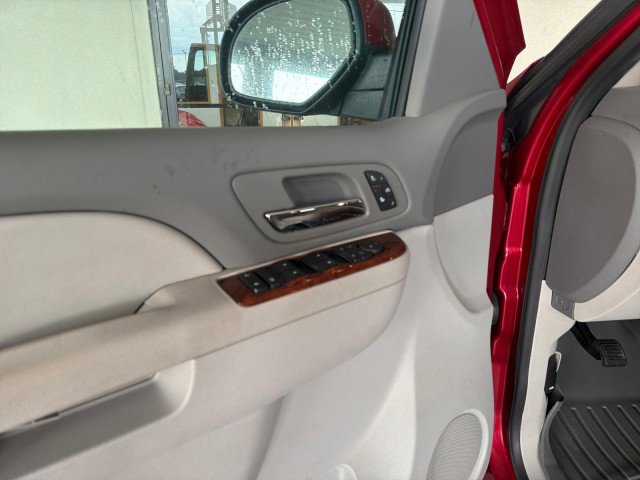 Used 2013 Chevrolet Suburban LT w/ Luxury Package image 18