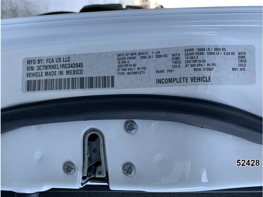 Used 2024 RAM 5500 Tradesman w/ Safety Group image 15