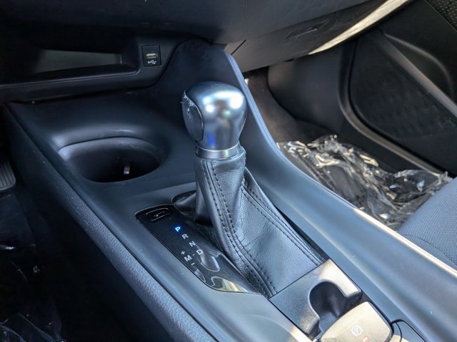 Used 2021 Toyota C-HR LE FWD image 16