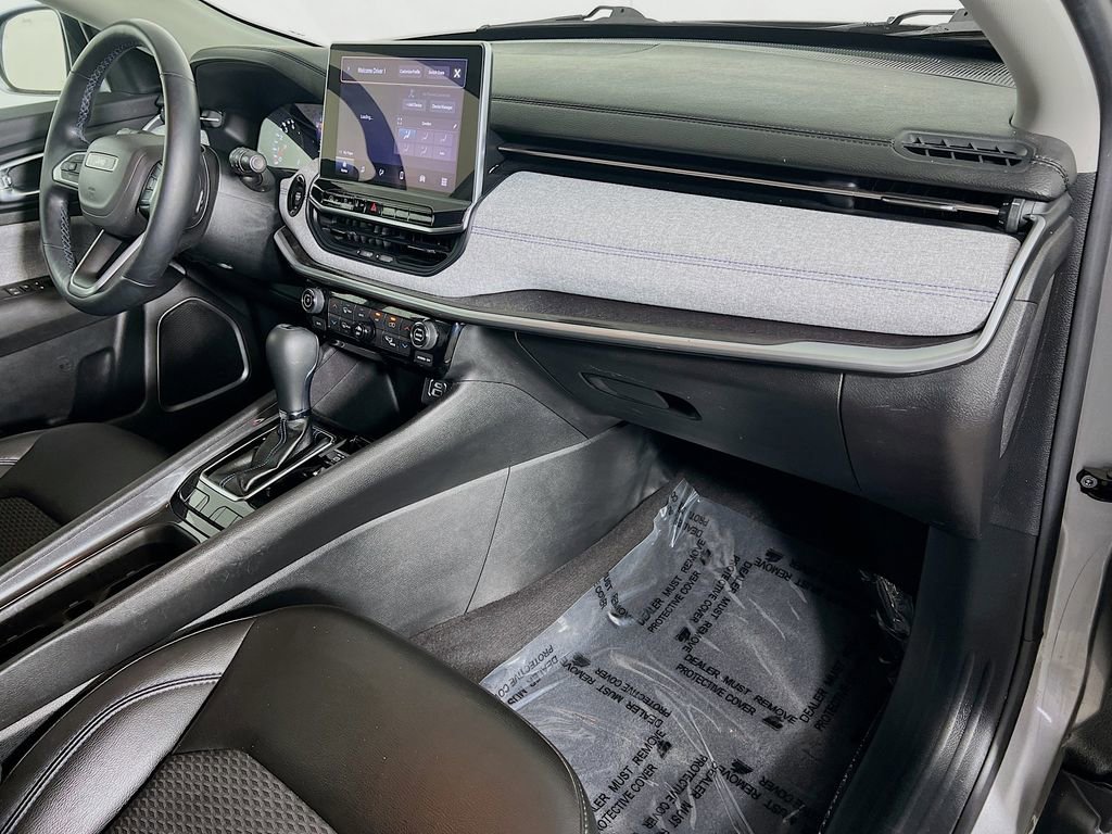 Used 2022 Jeep Compass Latitude w/ Convenience Group image 27