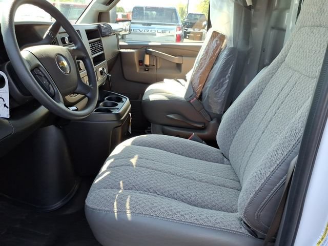 New 2026 Chevrolet Express 3500 w/ Power Convenience Package RWD image 6