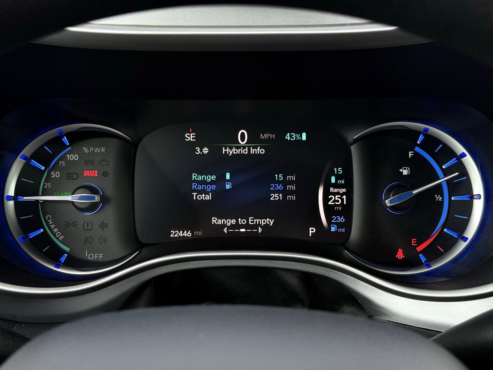 Used 2018 Chrysler Pacifica Touring Plus image 36