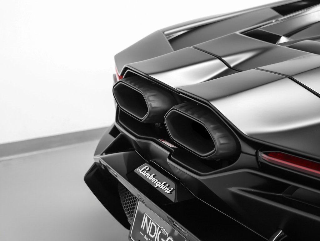 Used 2024 Lamborghini Revuelto image 36