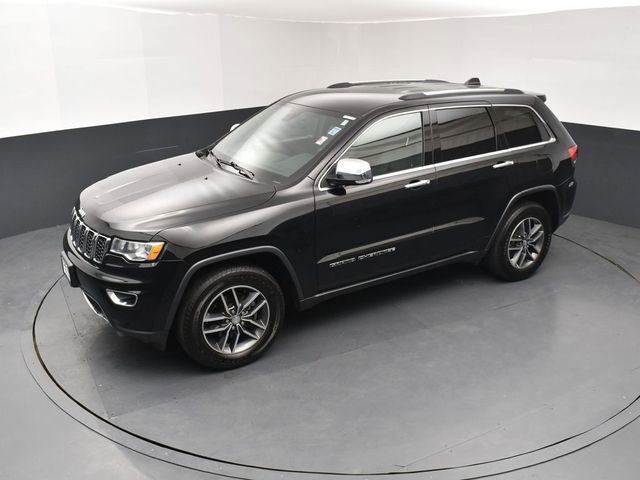 Used 2017 Jeep Grand Cherokee Limited w/ Trailer Tow Group IV AWD/4WD image 15