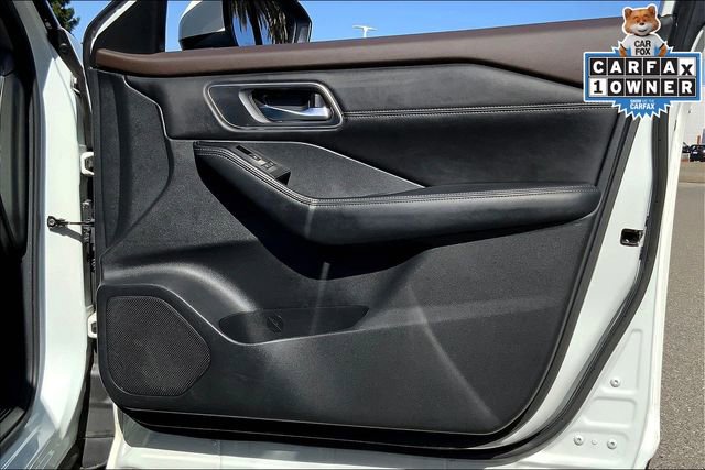 Used 2023 Nissan Rogue Platinum image 24