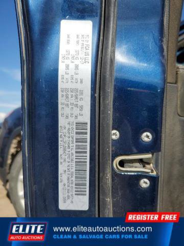 Used 2018 Jeep Cherokee Latitude w/ Cold Weather Group image 26