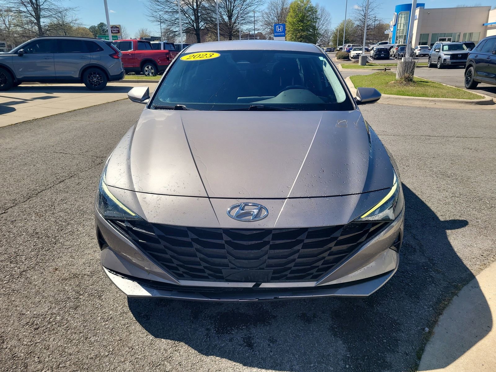 Used 2023 Hyundai Elantra SEL w/ Convenience Package FWD image 8