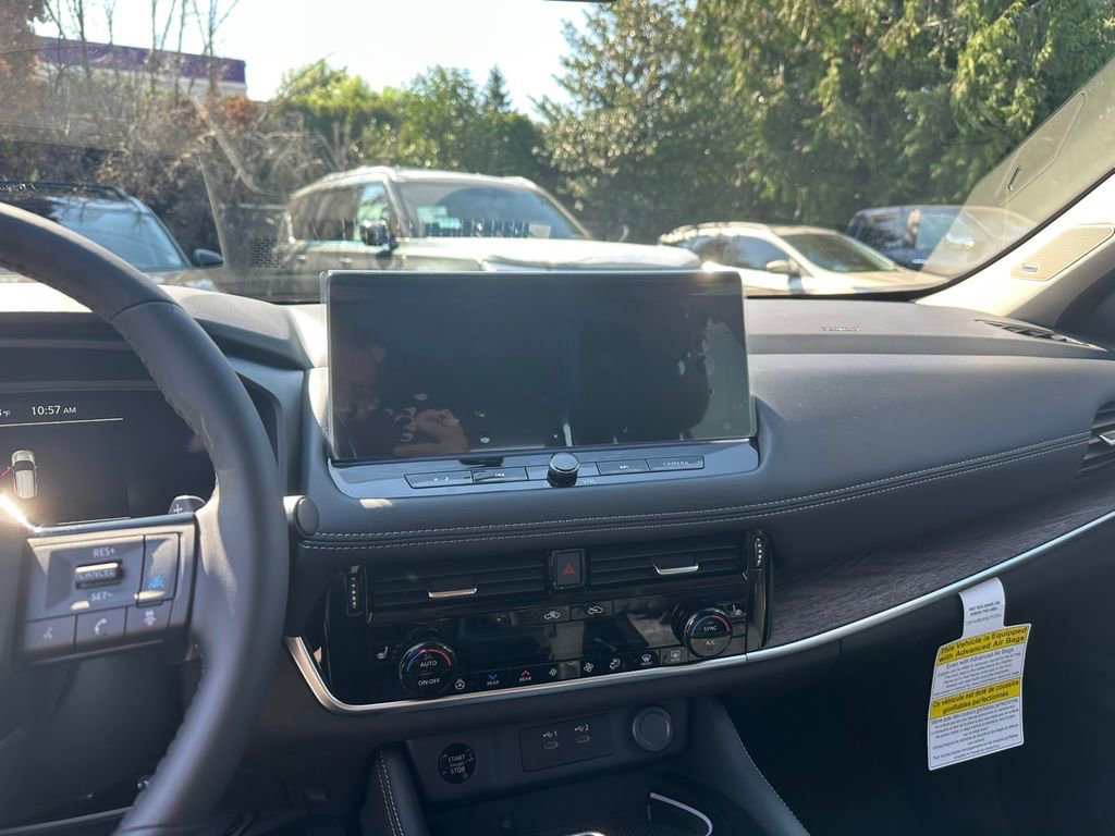 New 2026 Nissan Rogue Platinum w/ Platinum Premium Package image 18