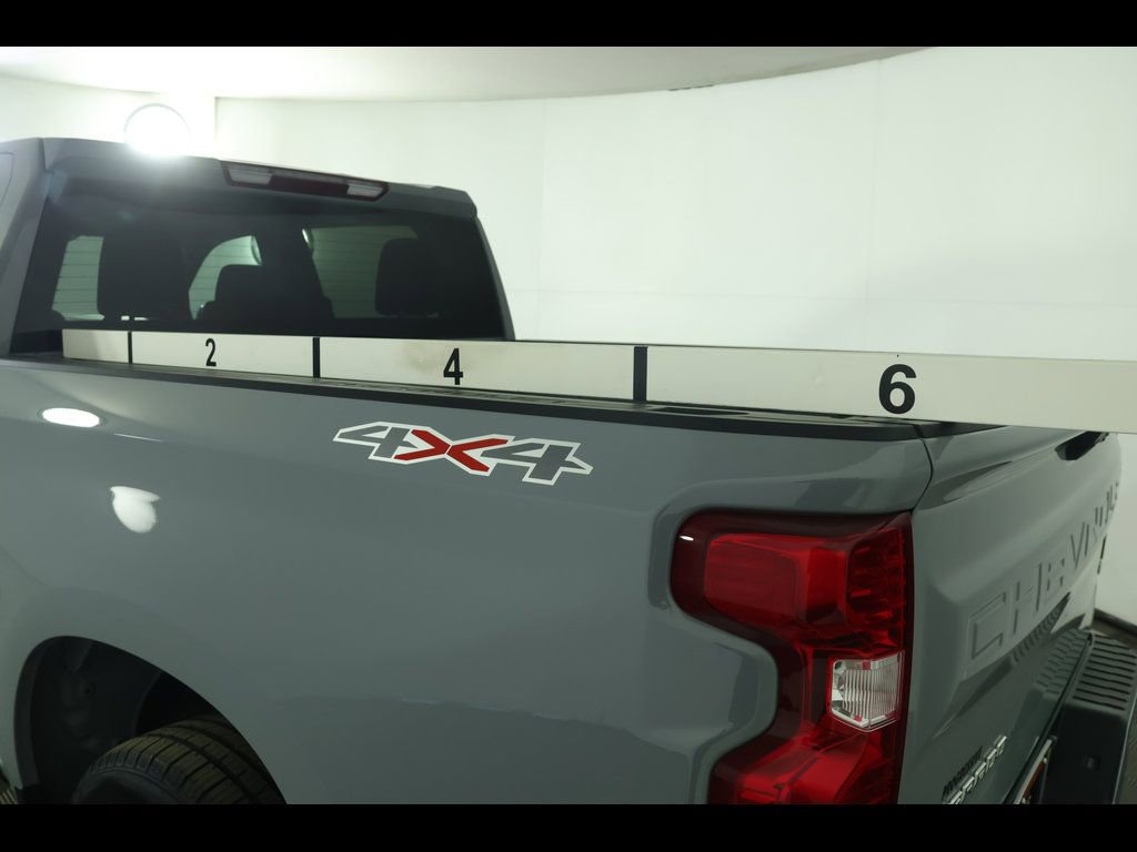 Used 2024 Chevrolet Silverado 1500 LT image 13