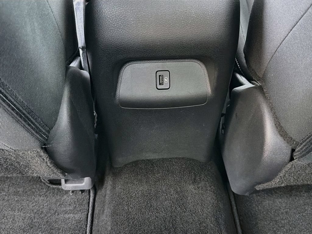 Used 2024 Nissan Sentra SV FWD image 33