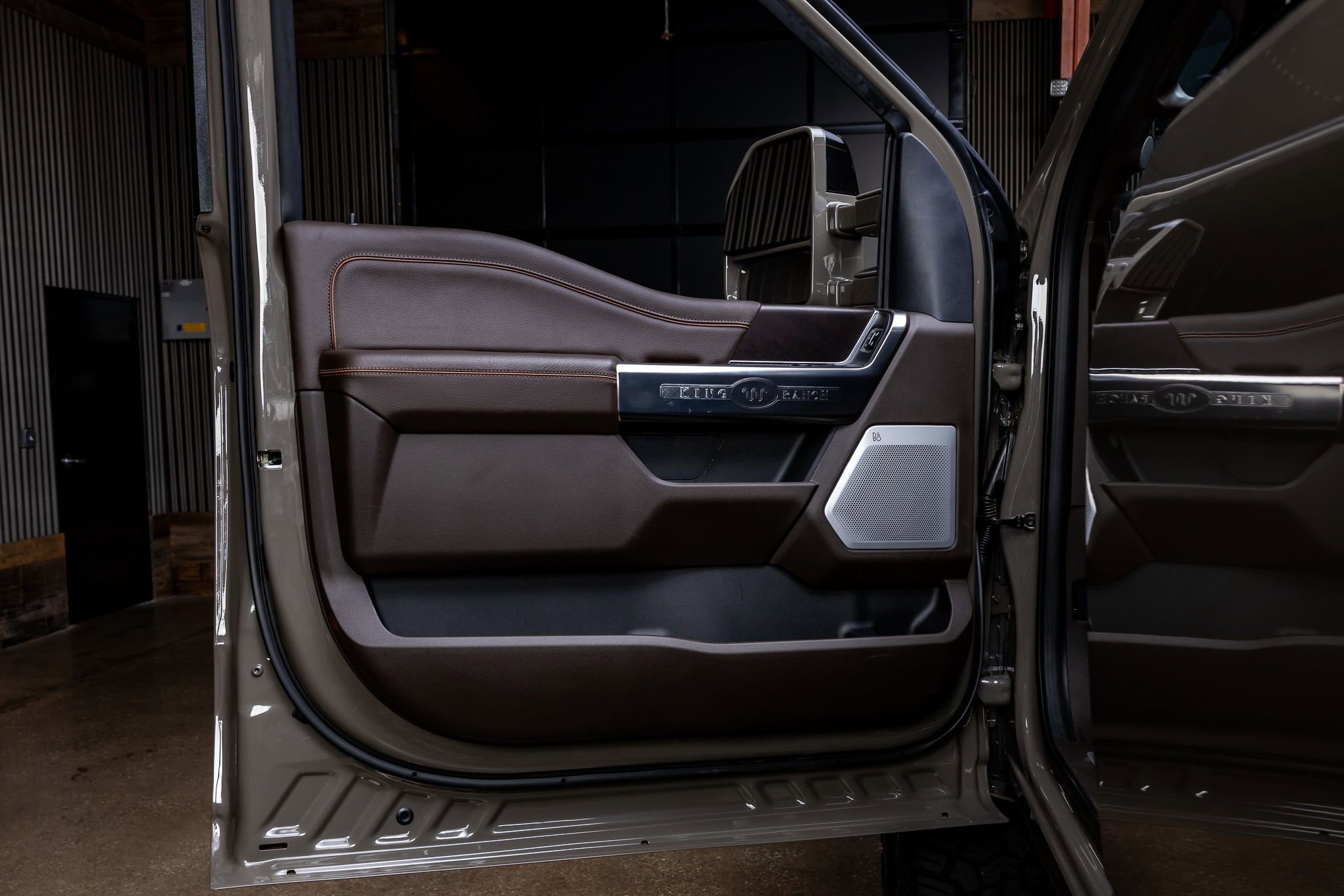 Used 2026 Ford F250 King Ranch w/ Chrome Package image 35