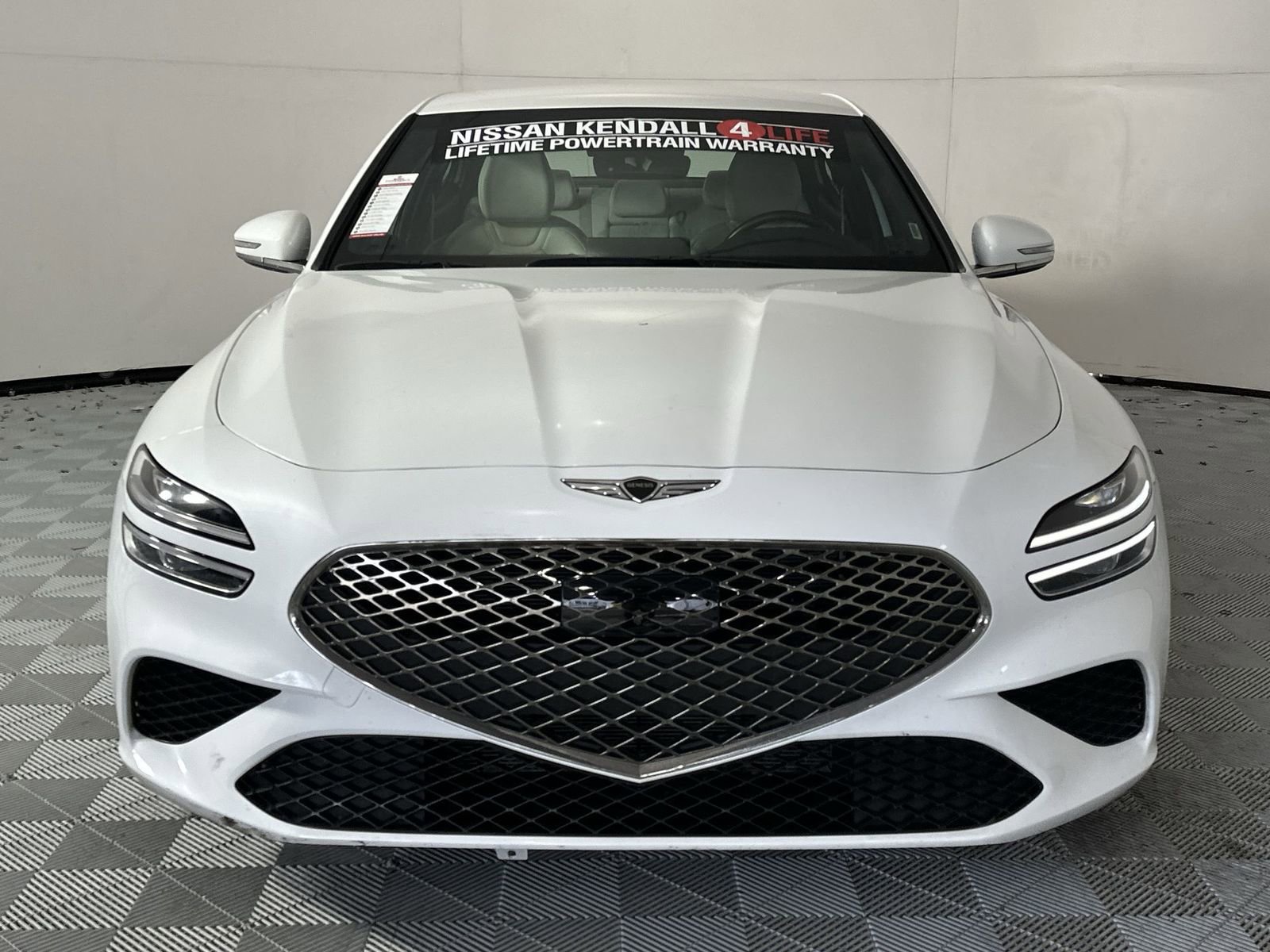 Used 2025 Genesis G70 2.5T RWD image 3