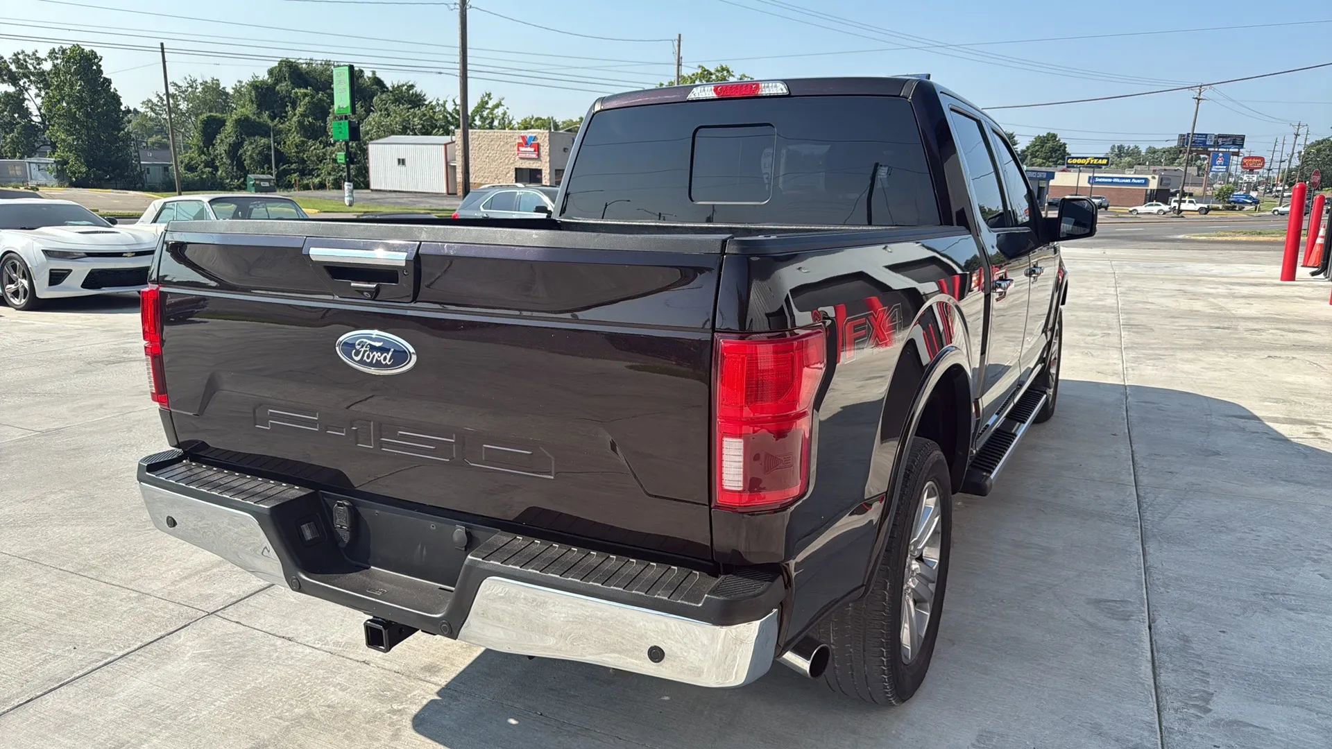 Used 2019 Ford F150 Lariat w/ Equipment Group 502A Luxury image 4