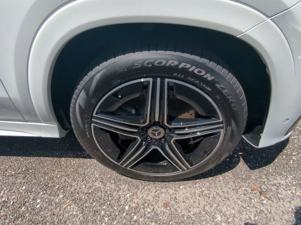 Used 2025 Mercedes-Benz GLE 450e 4MATIC image 24