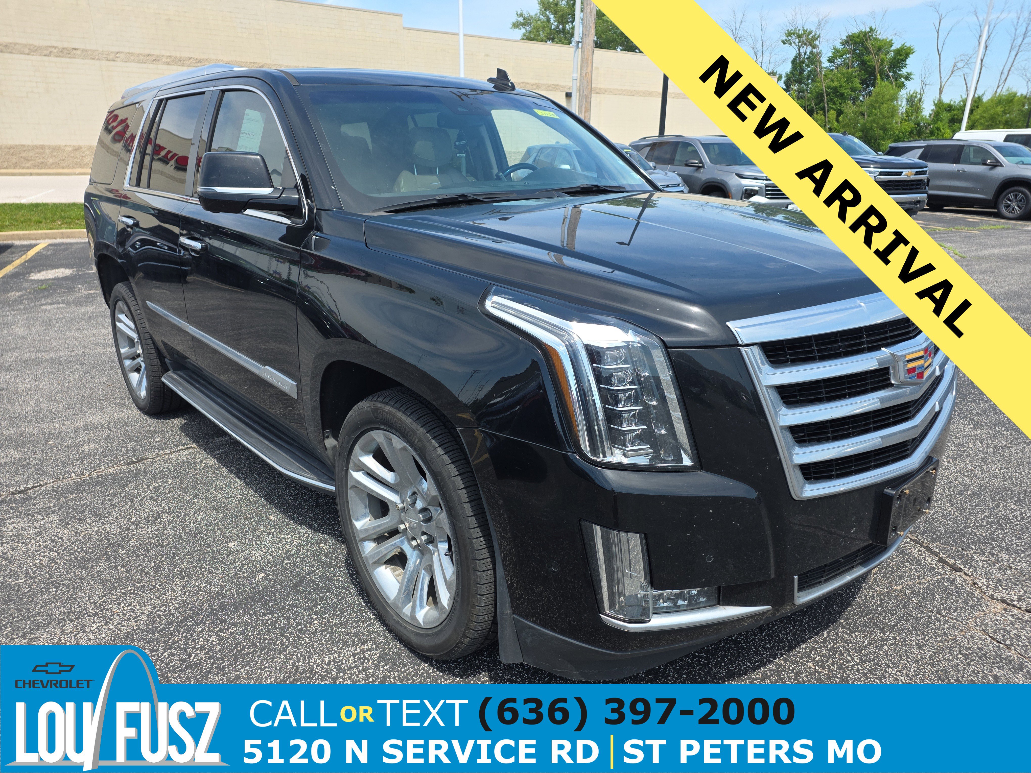 Used 2018 Cadillac Escalade Luxury AWD/4WD image 1