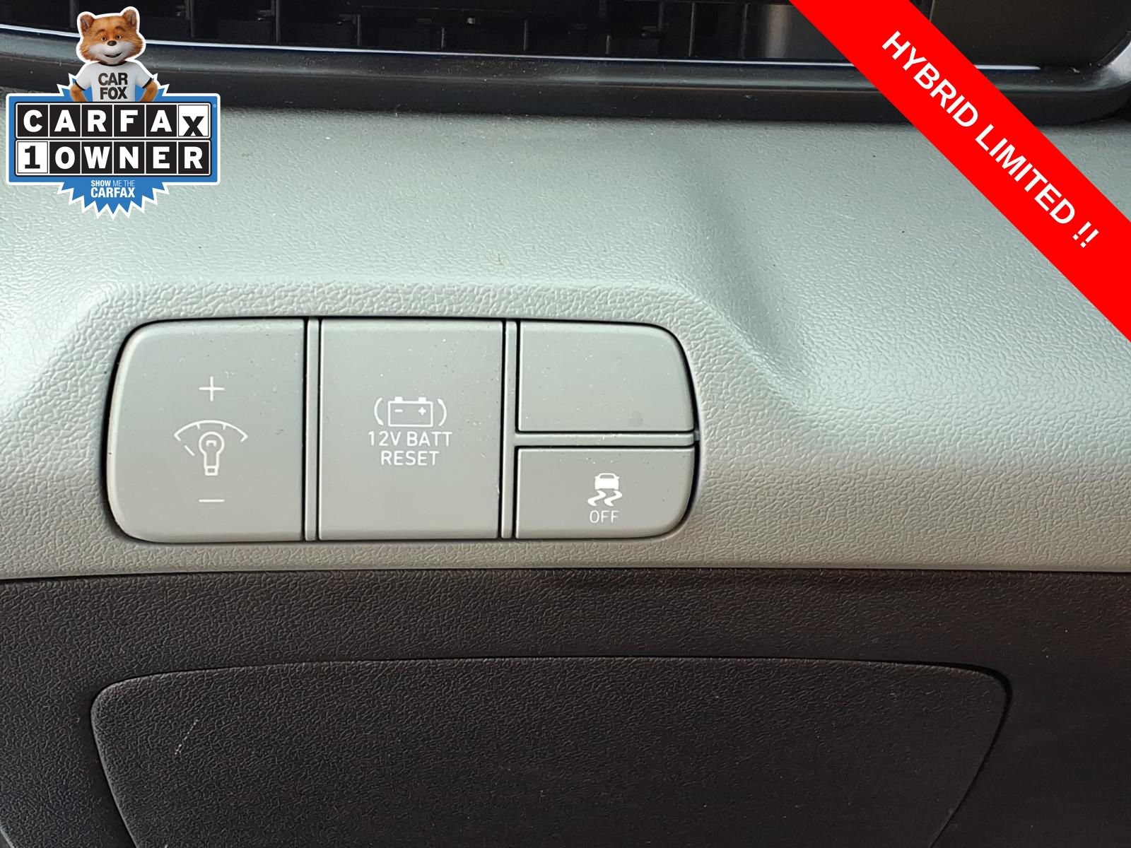 Used 2025 Hyundai Elantra Limited FWD image 27
