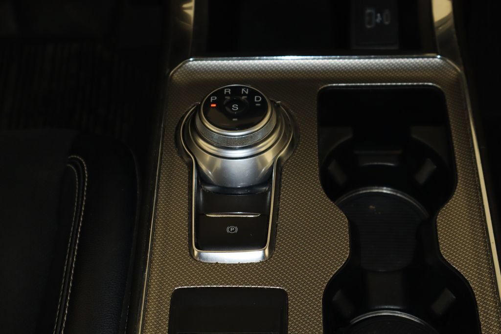 Used 2021 Ford Edge ST AWD/4WD image 28