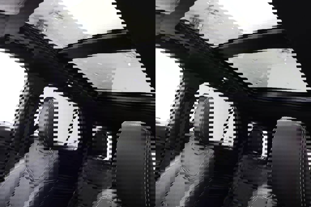 Used 2022 Ford Explorer ST w/ Equipment Group 401A image 17