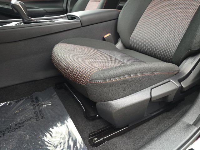 New 2027 Nissan Sentra SR w/ Floor Mat Package FWD image 30