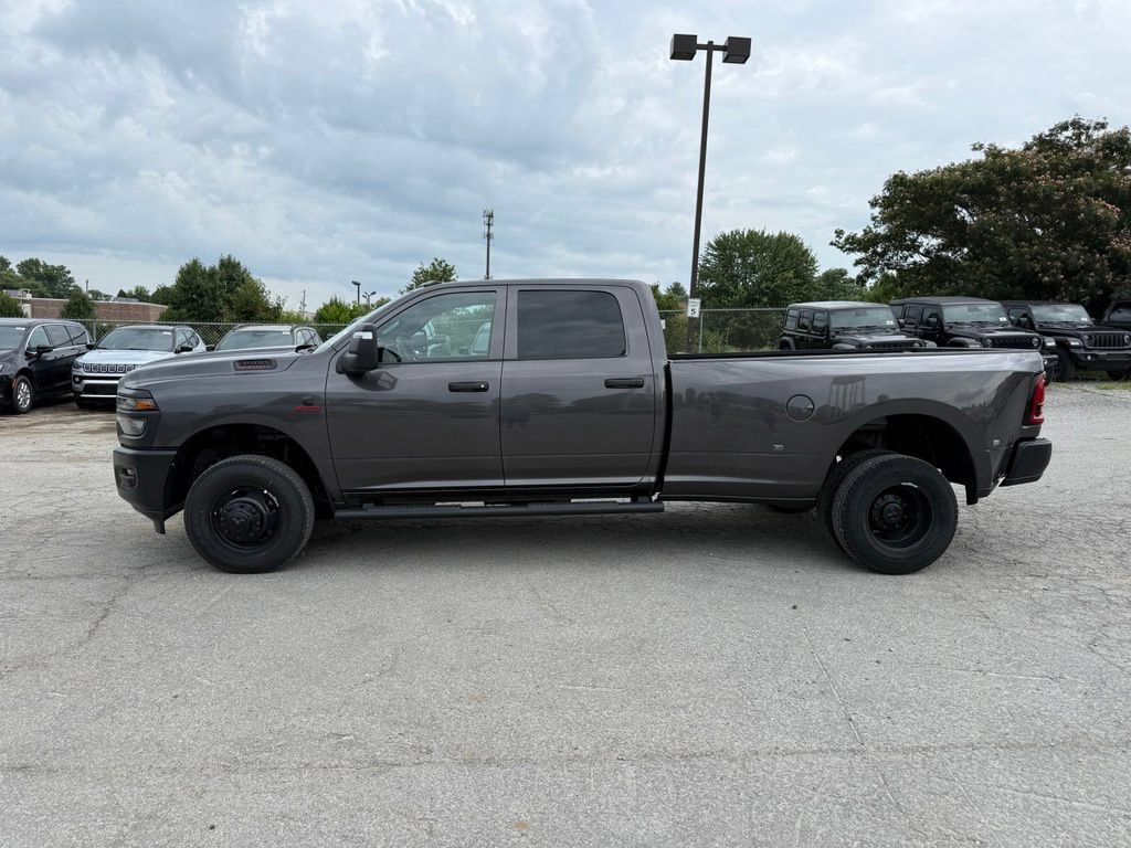New 2026 RAM 3500 Tradesman AWD/4WD image 10