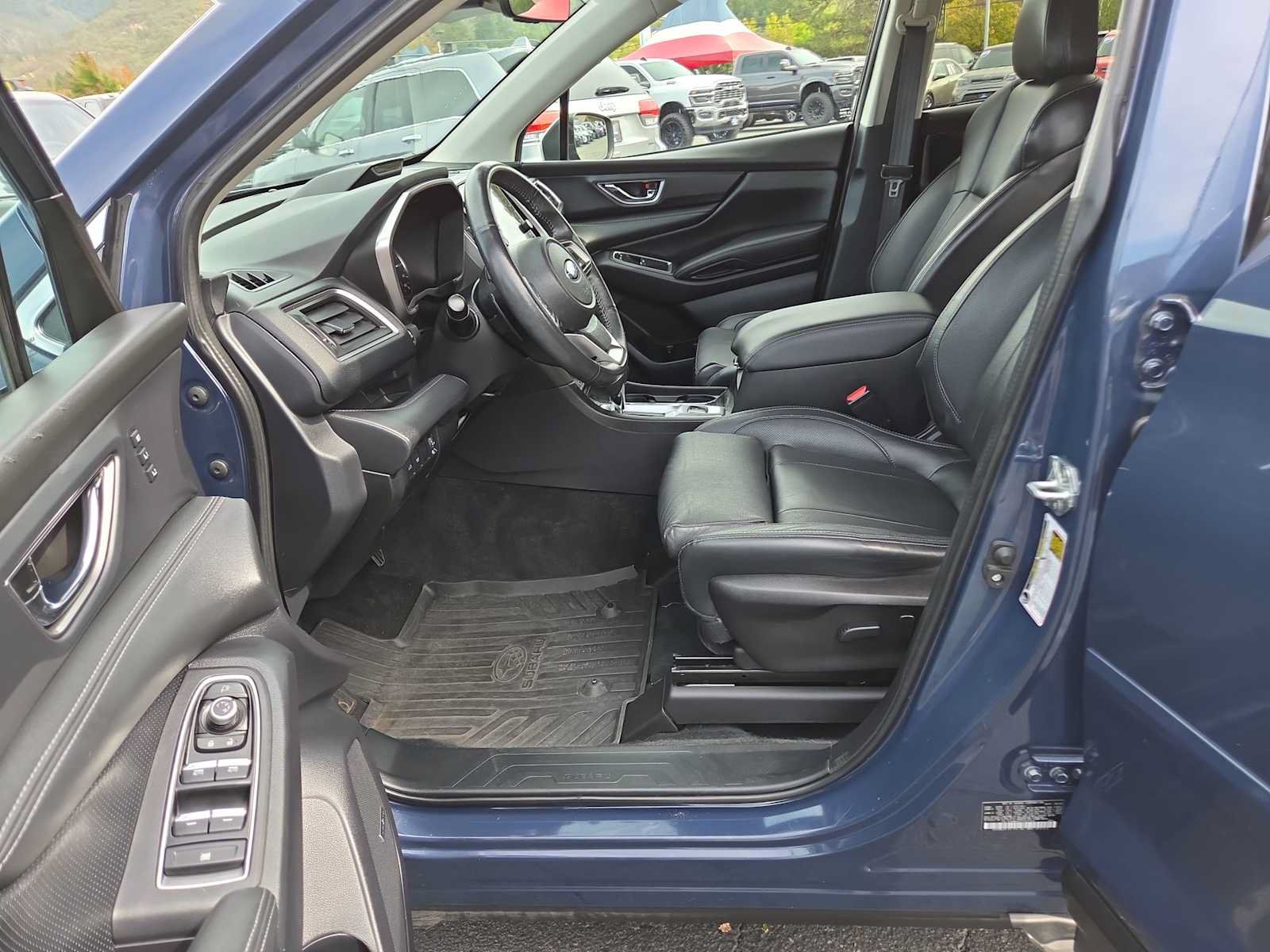 Used 2023 Subaru Ascent Limited w/ Technology Package AWD/4WD image 19