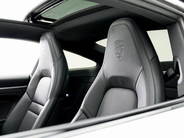 Certified 2025 Porsche 911 Carrera image 10