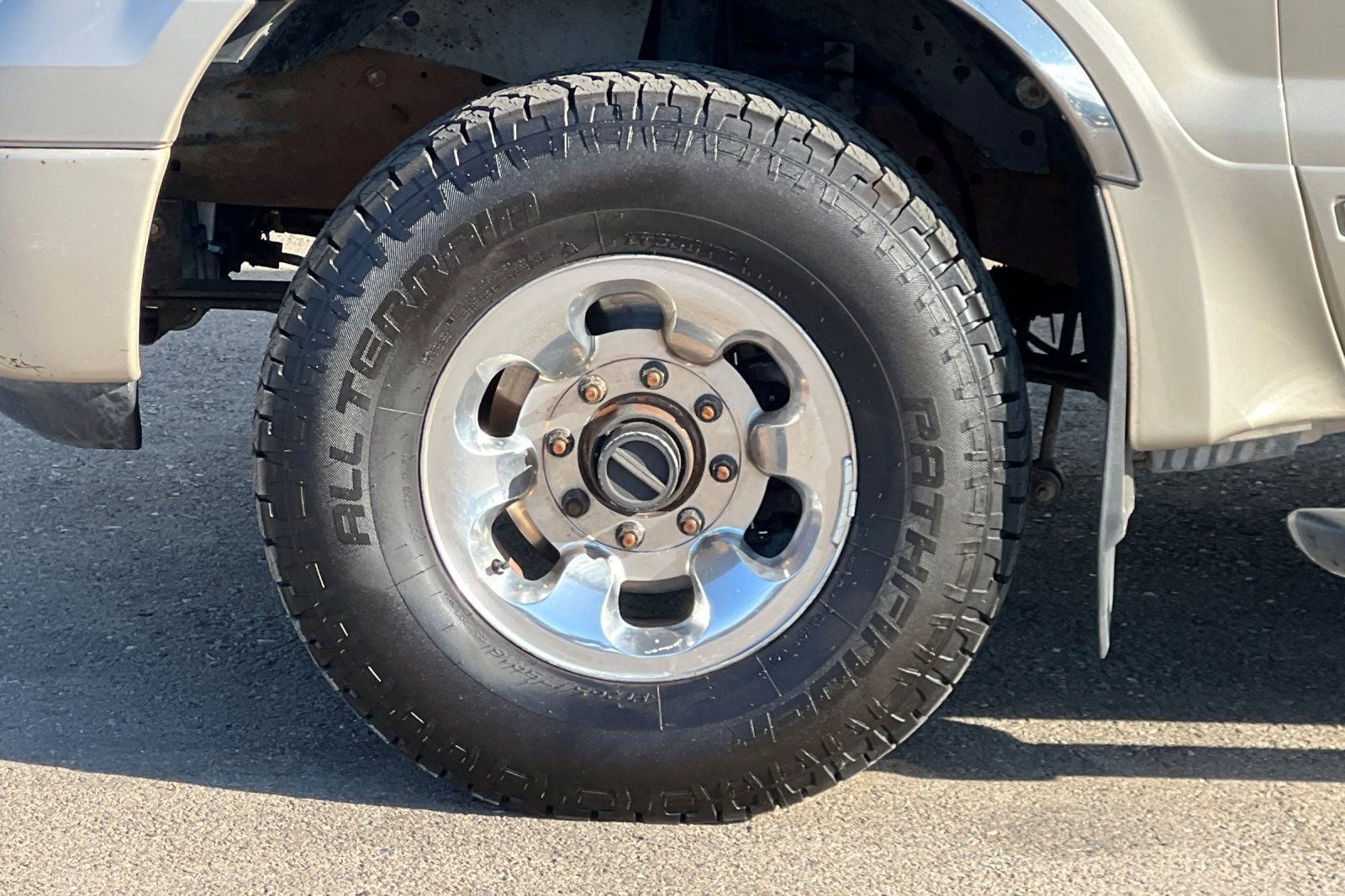 Used 2005 Ford Excursion Limited AWD/4WD image 26