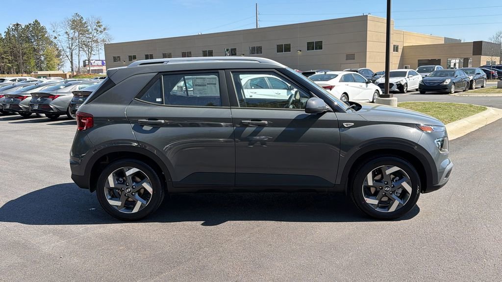 New 2026 Hyundai Venue SEL image 4