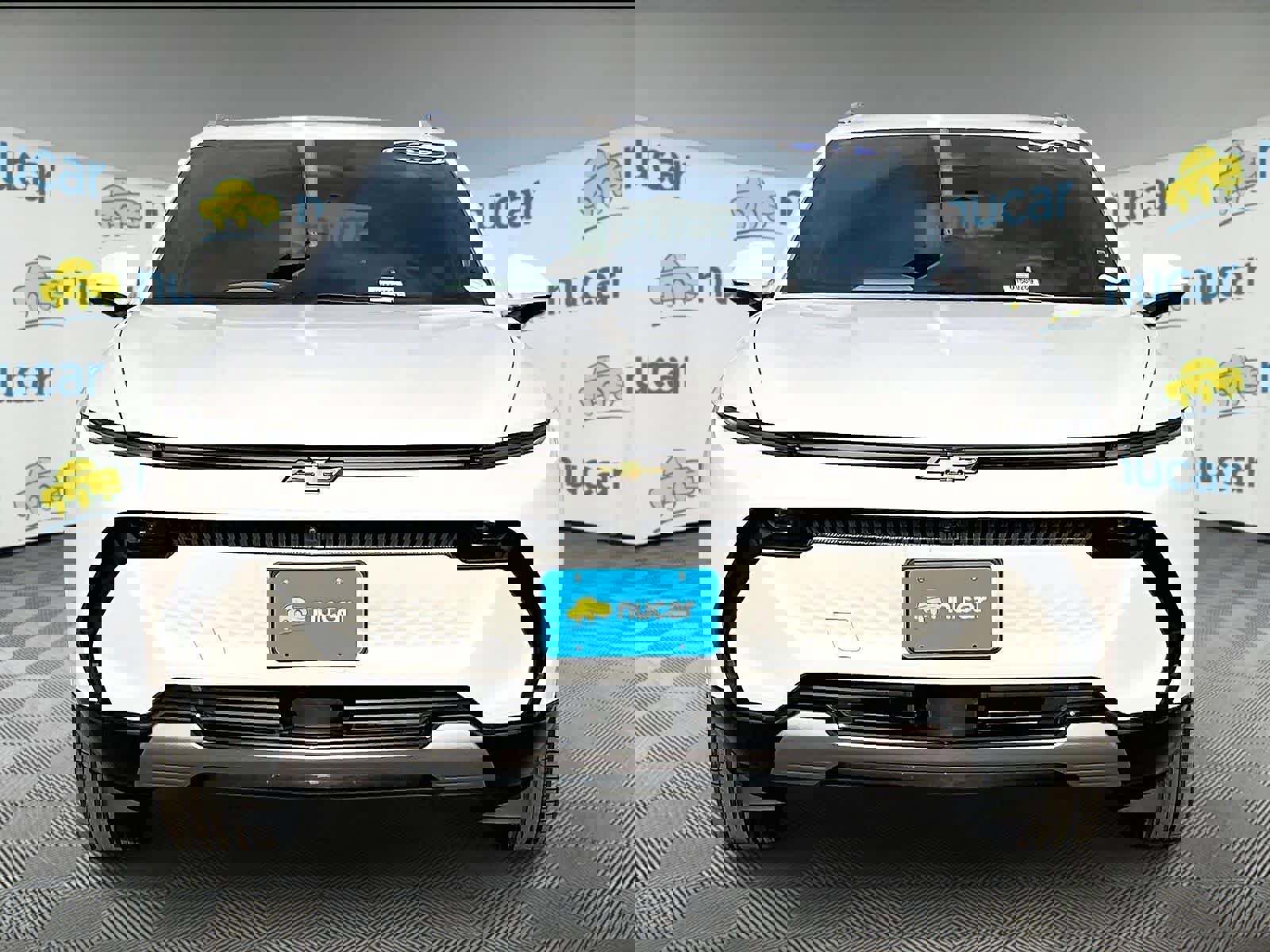 Used 2025 Chevrolet Equinox EV LT image 2