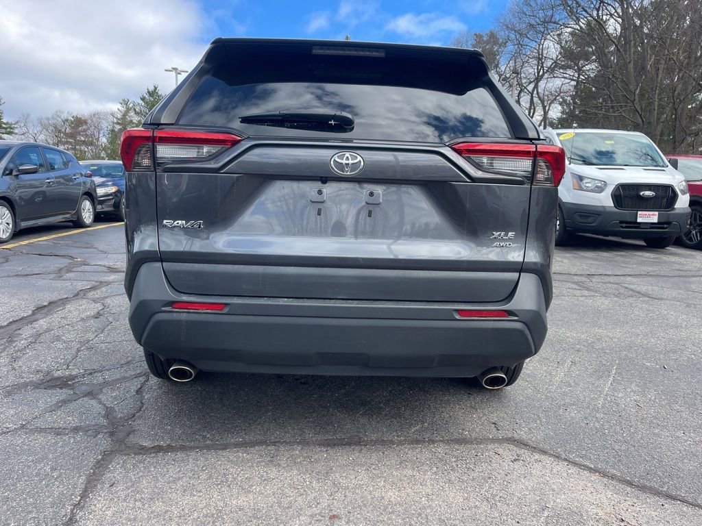 Used 2019 Toyota RAV4 XLE w/ Convenience Package image 6