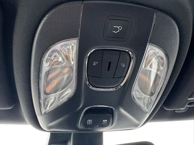 New 2026 Jeep Compass Latitude w/ Sun and Sound Group image 25