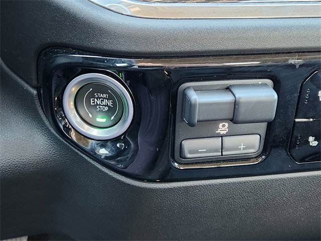 Used 2024 GMC Sierra 1500 SLE w/ Preferred Package image 21