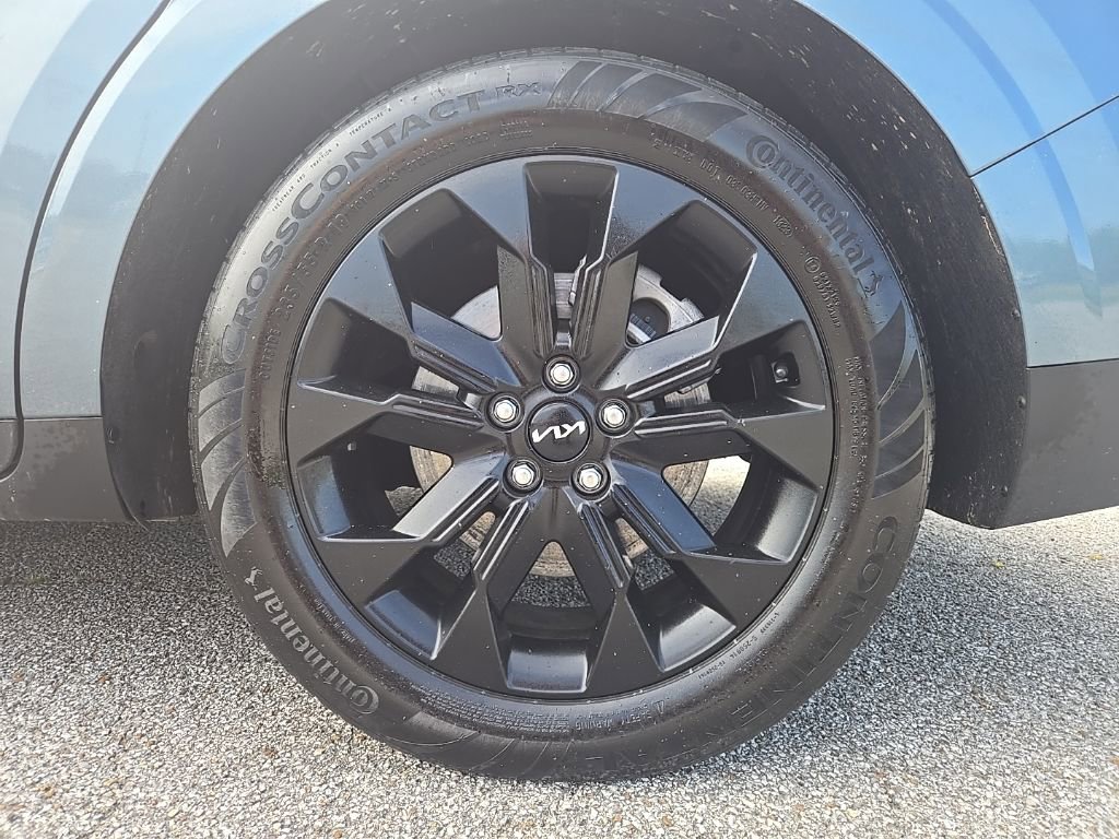 Used 2024 Kia Carnival SX Prestige image 28