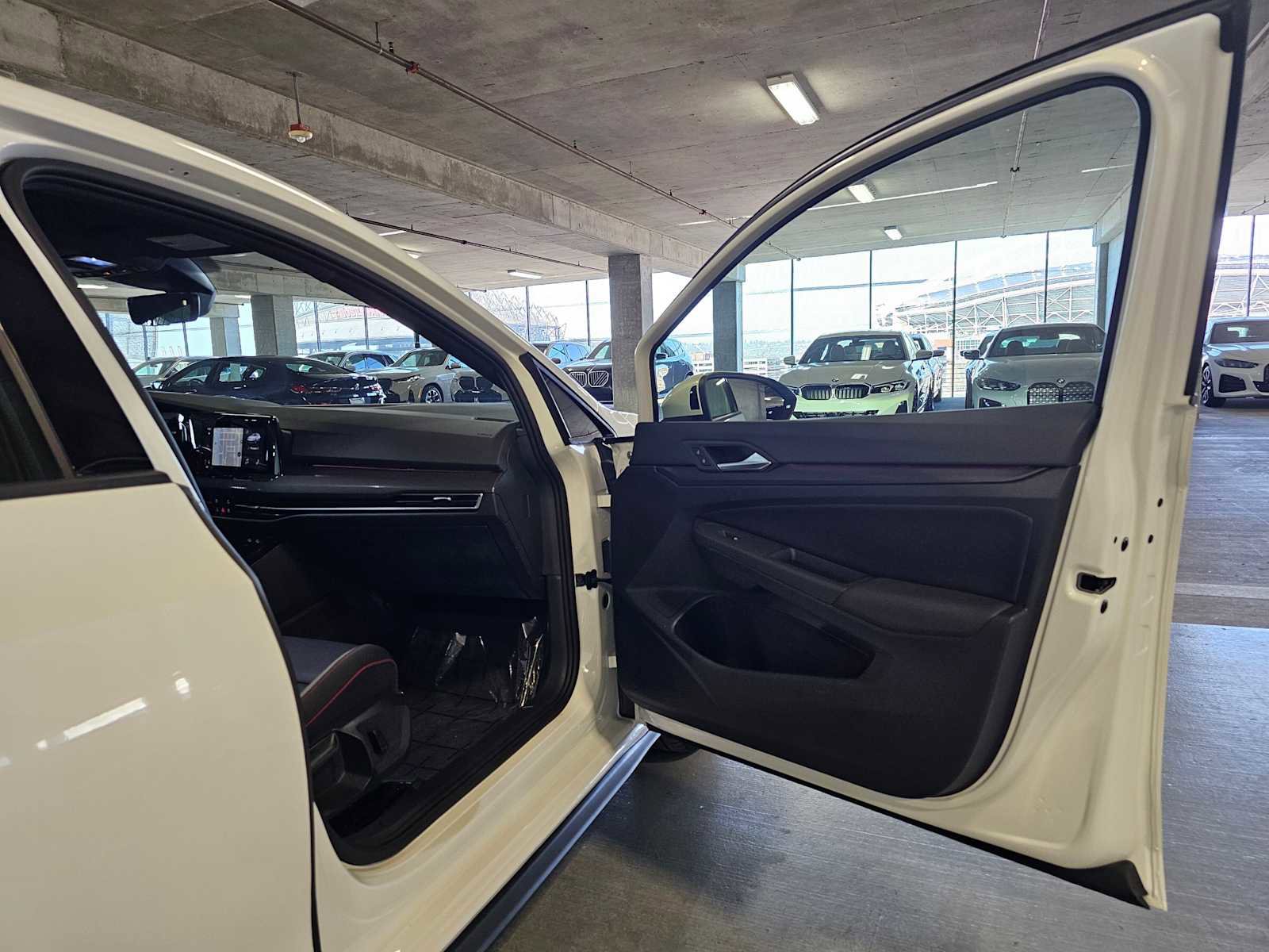 Used 2024 Volkswagen GTI SE FWD image 36