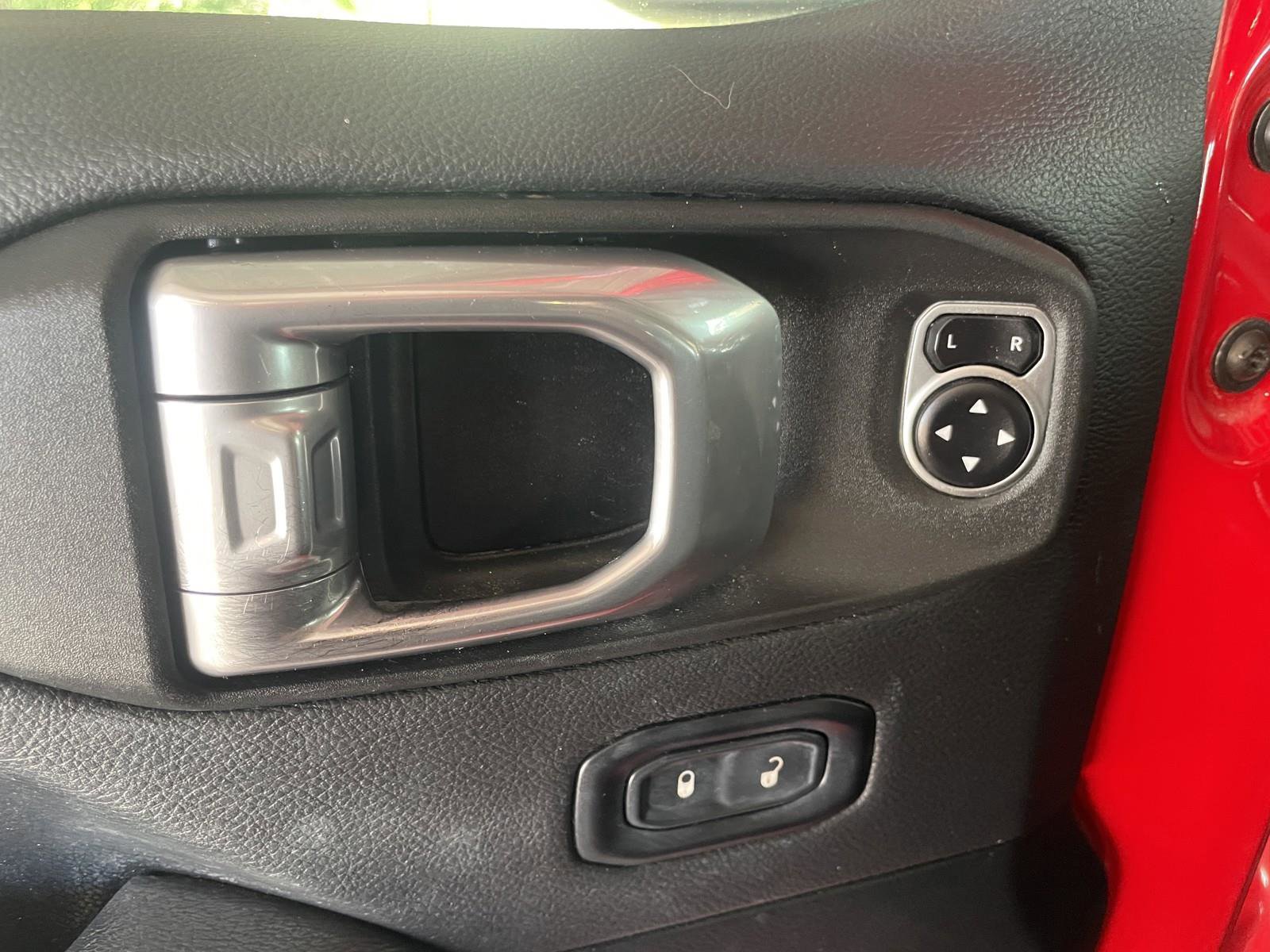 Used 2021 Jeep Wrangler Unlimited Rubicon image 23