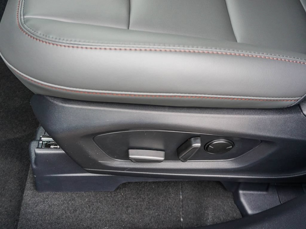 New 2026 Ford Explorer Active w/ Active Comfort Package RWD image 19