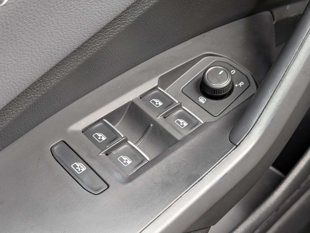 Certified 2026 Volkswagen Jetta SEL FWD image 35