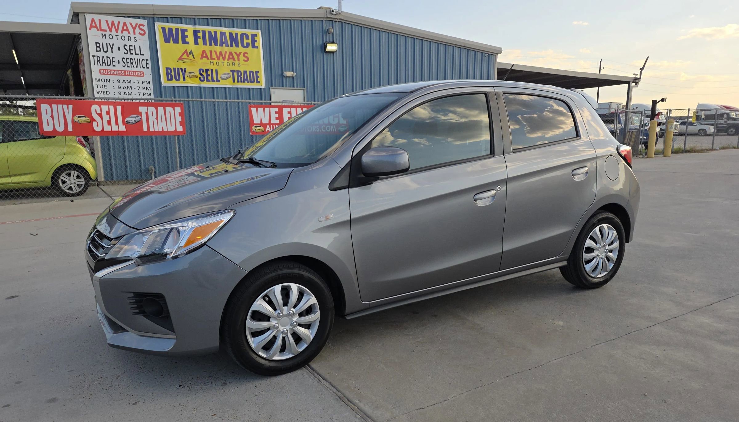 Used 2021 Mitsubishi Mirage ES FWD image 1