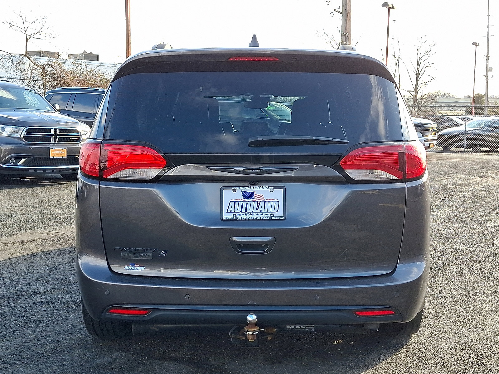 Used 2020 Chrysler Pacifica Touring-L w/ Advanced Safetytec Group image 6