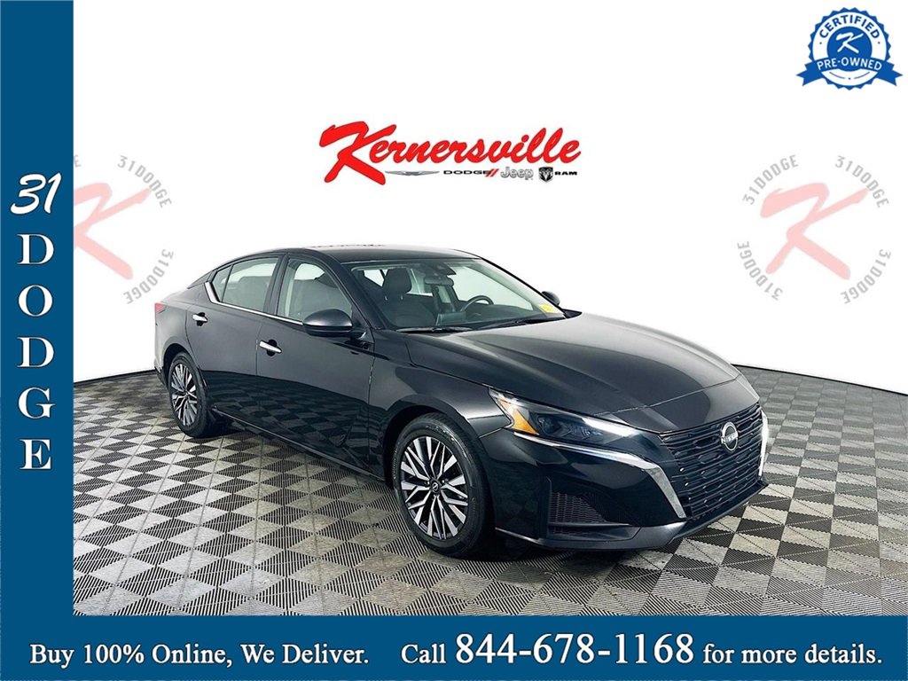 Used 2024 Nissan Altima 2.5 SV
