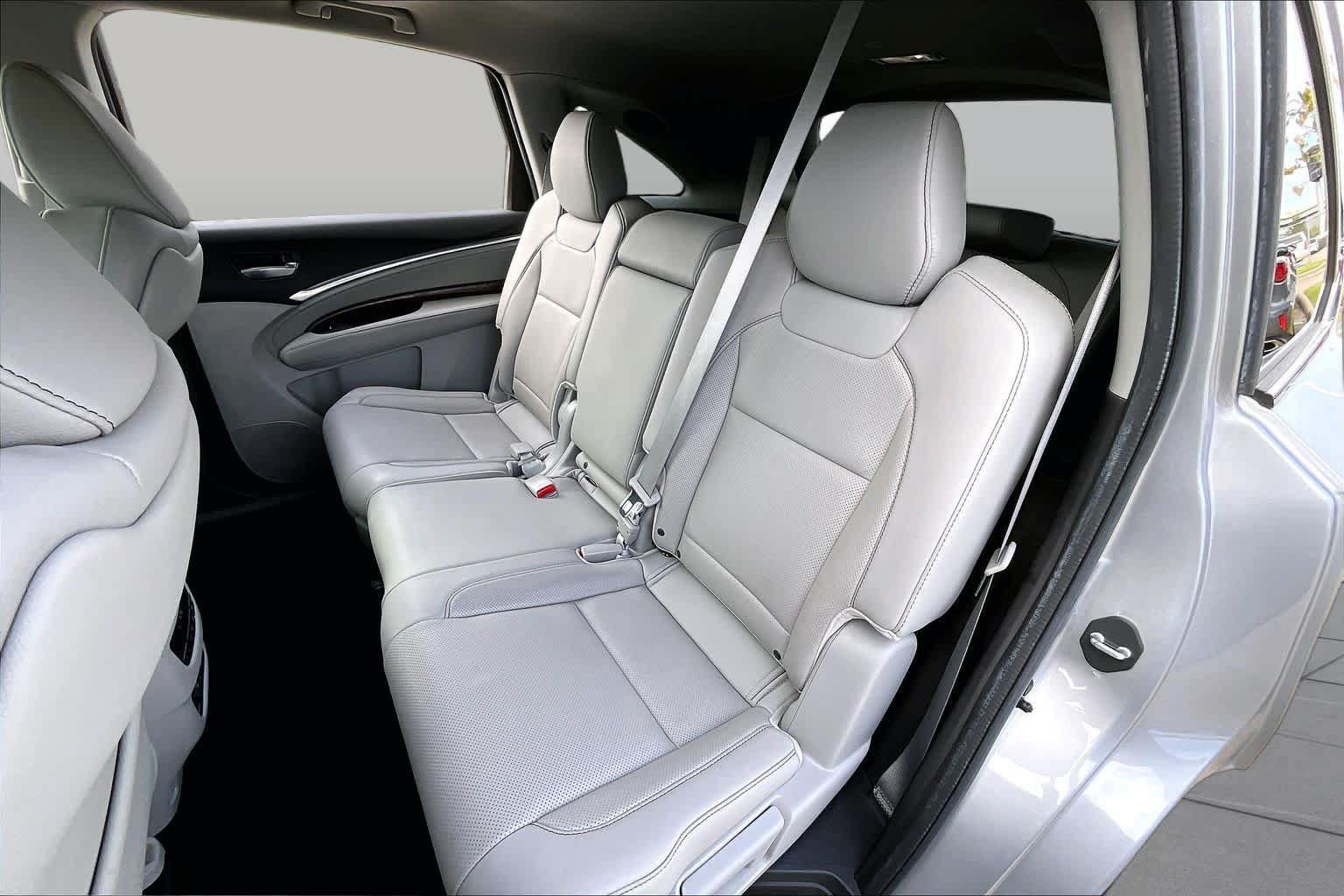 Used 2020 Acura MDX w/ Technology Package FWD image 17