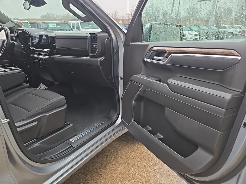 Used 2025 Chevrolet Silverado 1500 LT image 75